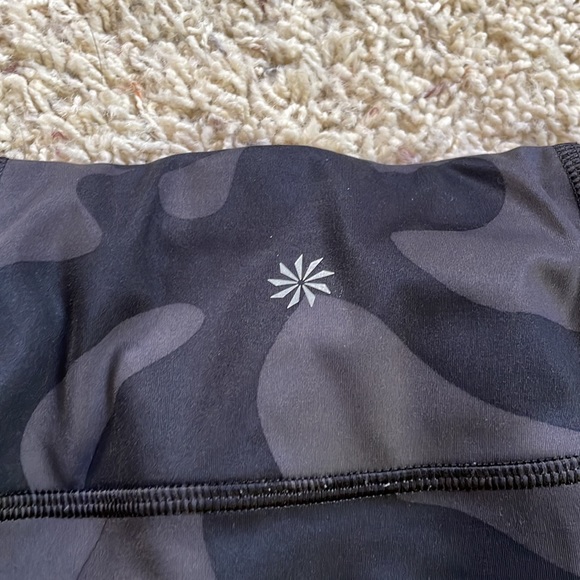 Athleta camo leggings XS - Picture 3 of 4